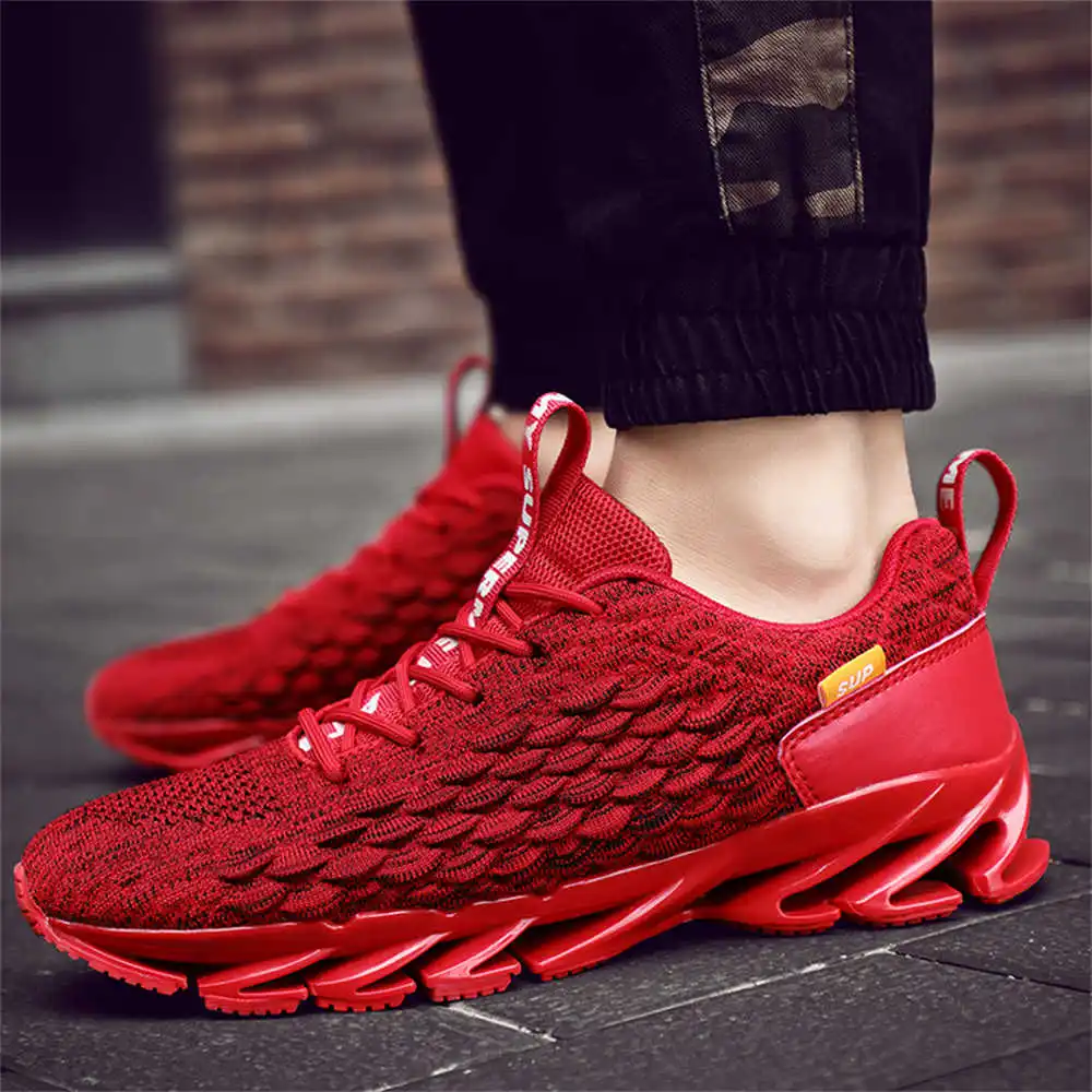 size 44 size 39 walking shoes  - Badminton Center review and price