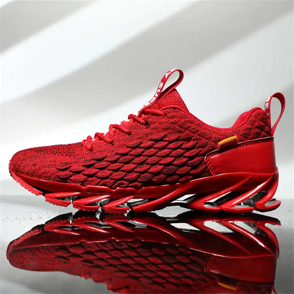 size 44 size 39 walking shoes  - Badminton Center review and price