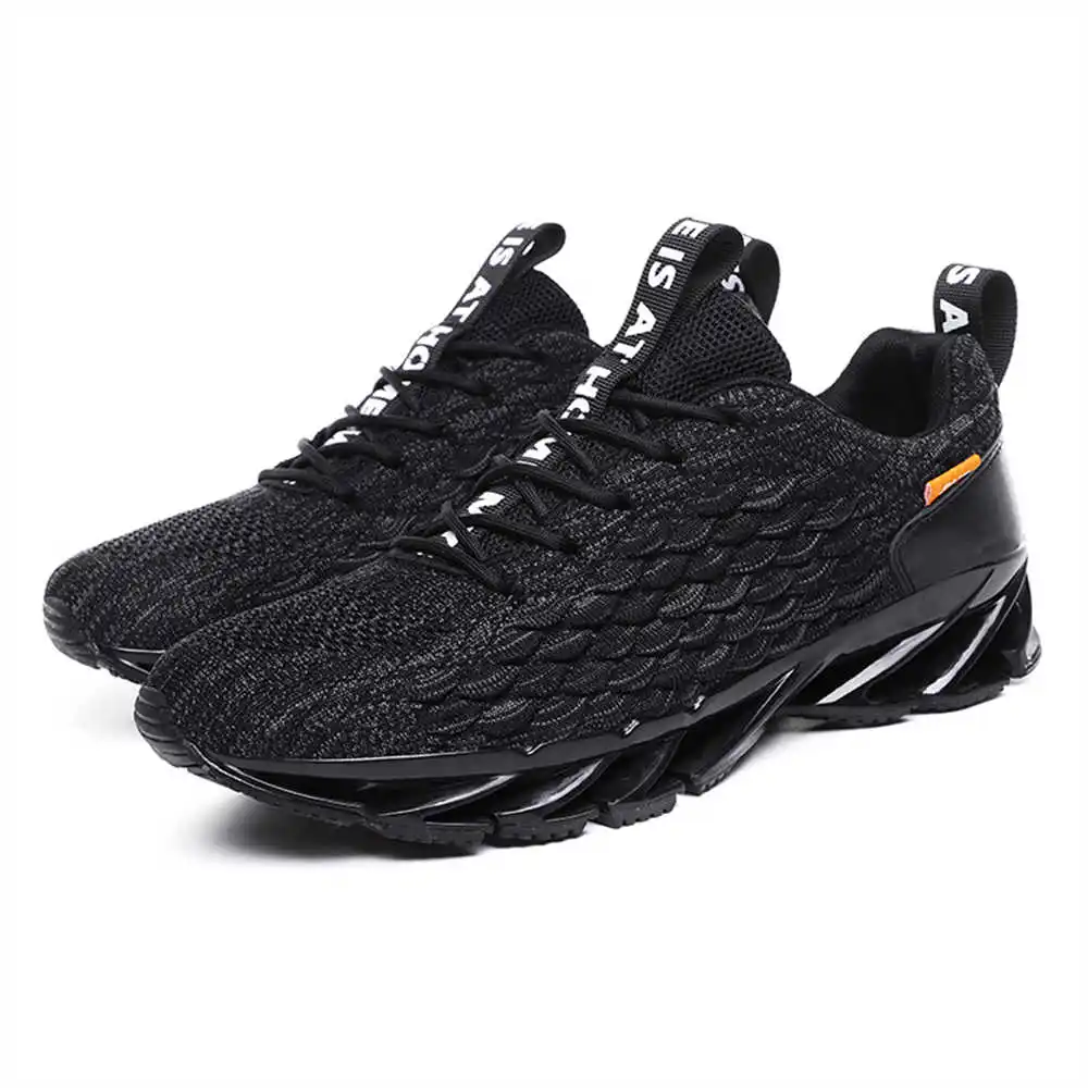 size 44 size 39 walking shoes  - Badminton Center review and price